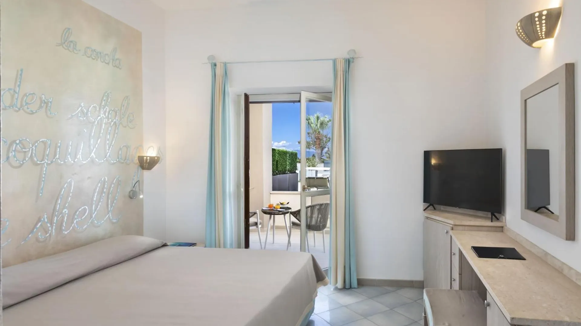 Hotel Corallaro Santa Teresa Gallura 4*,