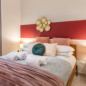 Wine Vernaccia Apartment Florence
